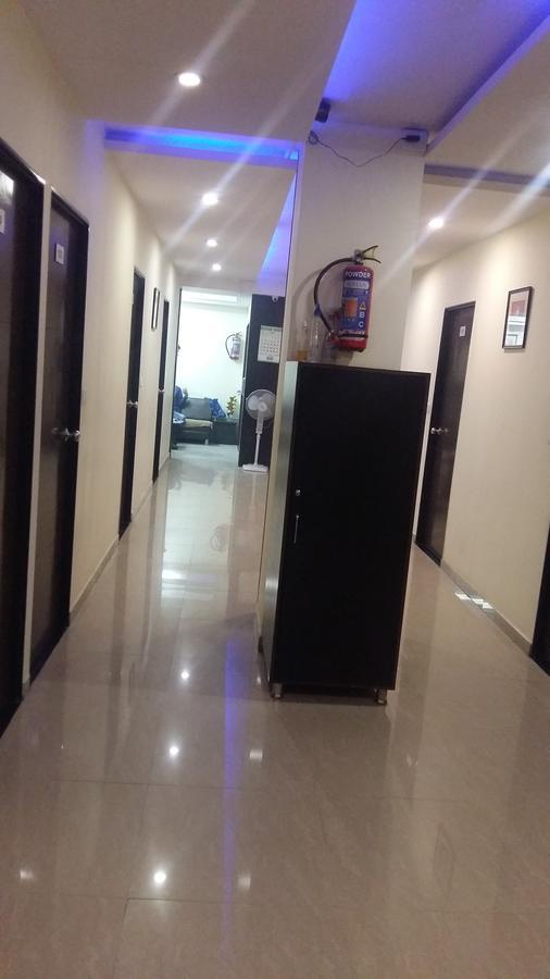 Hotel Ambience Sarkhej ภายนอก รูปภาพ